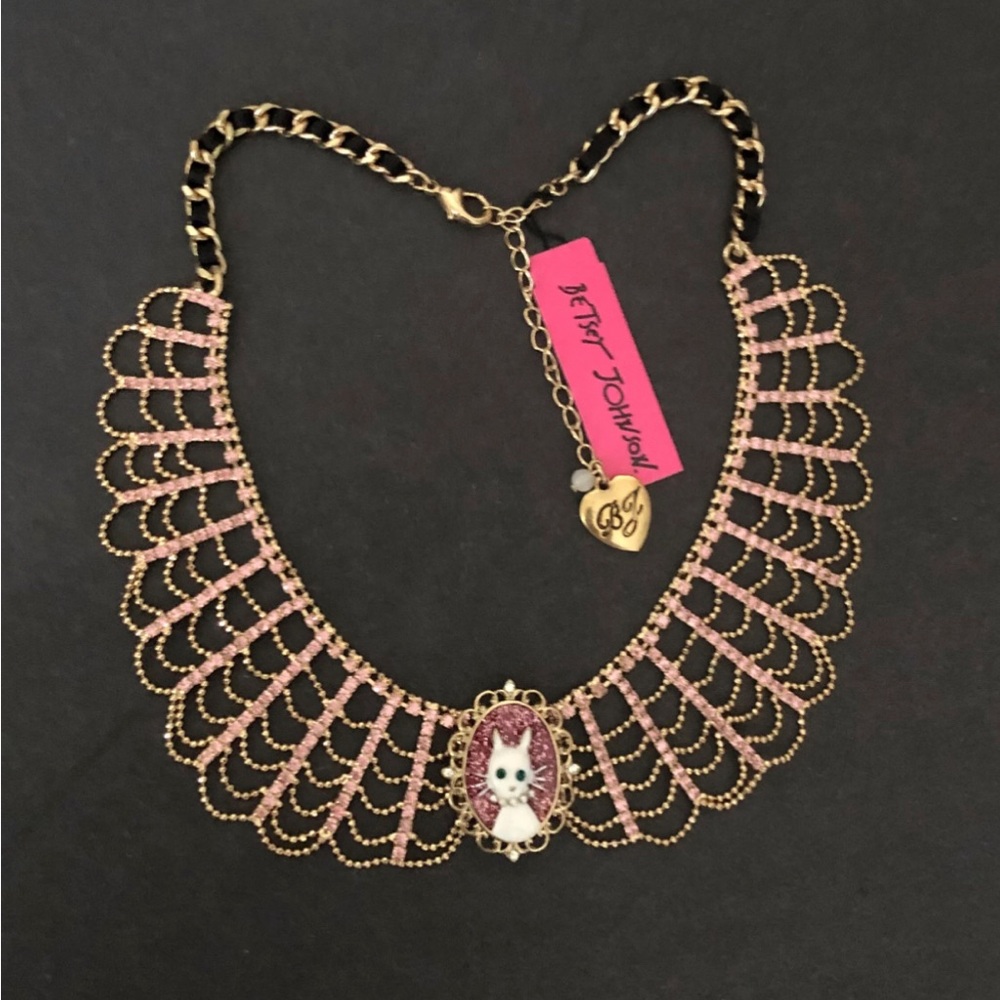 Betsey Johnson White Cat beaded collar necklace jewelry New with tags